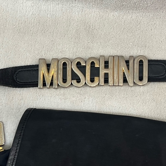 Moschino Nylon Messenger Bag vintage - Picture 7 of 13